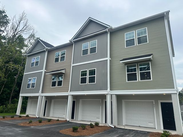 401 Gravy Train Street, Charleston, SC 29414