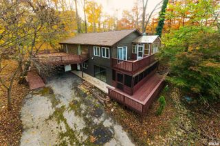 270 Contentment Road, Makanda, IL 62958