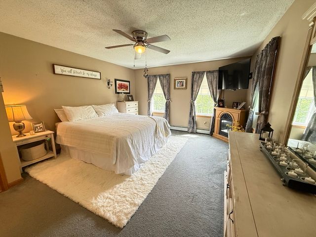 222 Bridge St, Warren, MA 01083