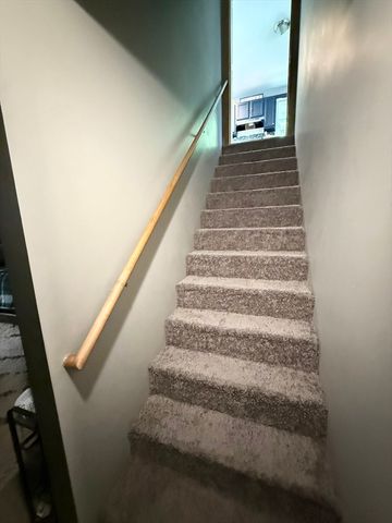 222 Bridge St, Warren, MA 01083