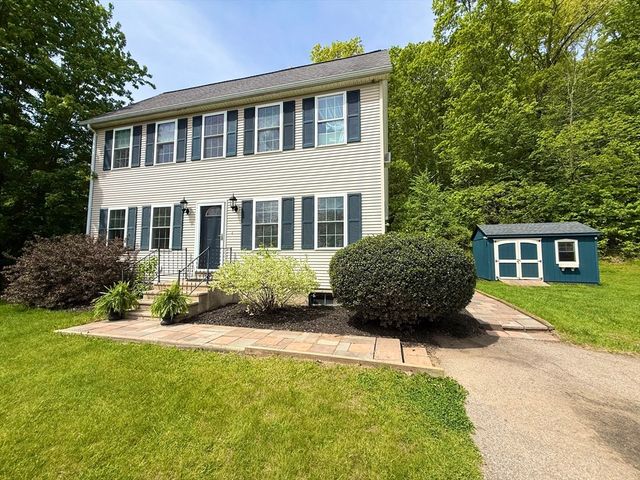 222 Bridge St, Warren, MA 01083