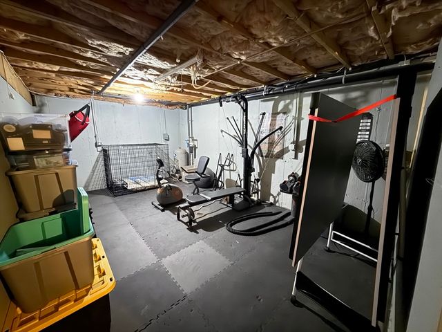 222 Bridge St, Warren, MA 01083
