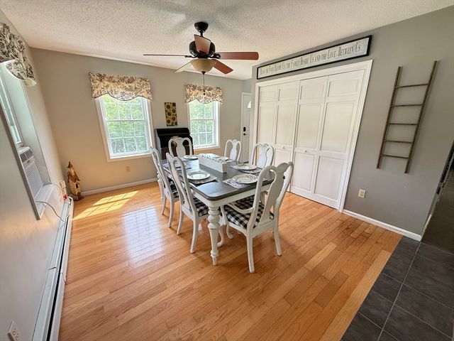 222 Bridge St, Warren, MA 01083