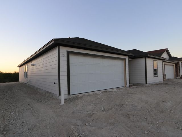 9204 Furman DR, Austin, TX 78747