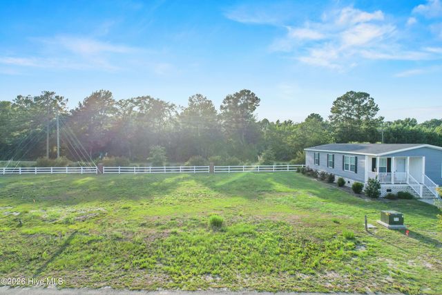 860 Yaupon Drive SW, Calabash, NC 28467