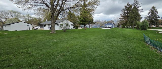 5741 40th STREET, Greenfield, WI 53221