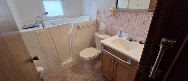 5741 40th STREET, Greenfield, WI 53221