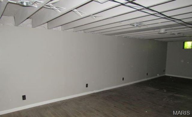 12360 Space Drive, Florissant, MO 63033