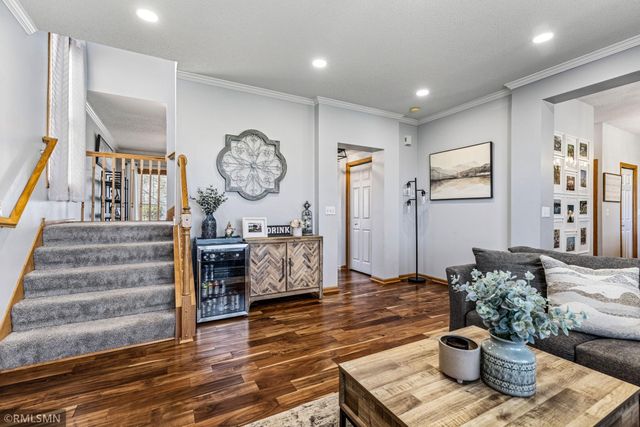 8516 Kirkwood Lane N, Maple Grove, MN 55369