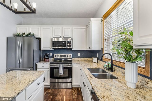 8516 Kirkwood Lane N, Maple Grove, MN 55369