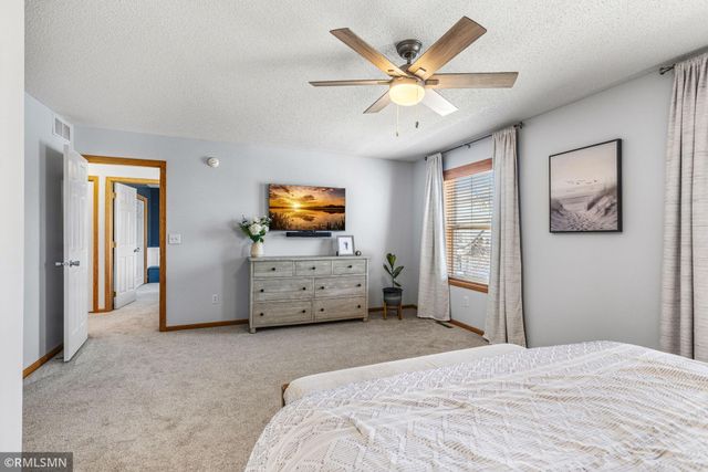 8516 Kirkwood Lane N, Maple Grove, MN 55369