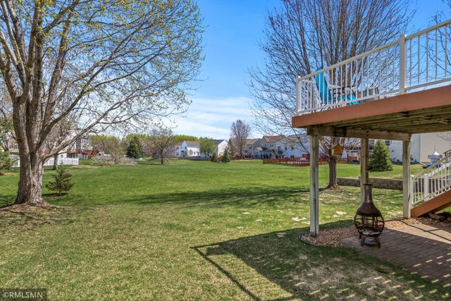 8516 Kirkwood Lane N, Maple Grove, MN 55369