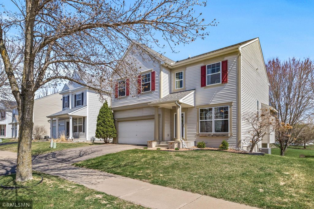 8516 Kirkwood Lane N, Maple Grove, MN 55369