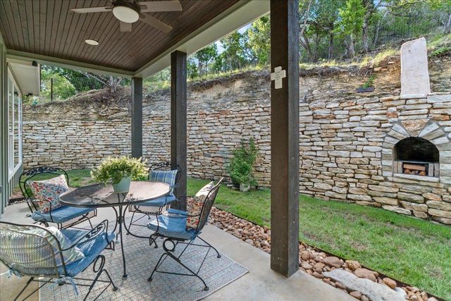 1185 Soaring Eagle DR, Fischer, TX 78623