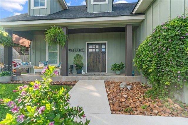 1185 Soaring Eagle DR, Fischer, TX 78623
