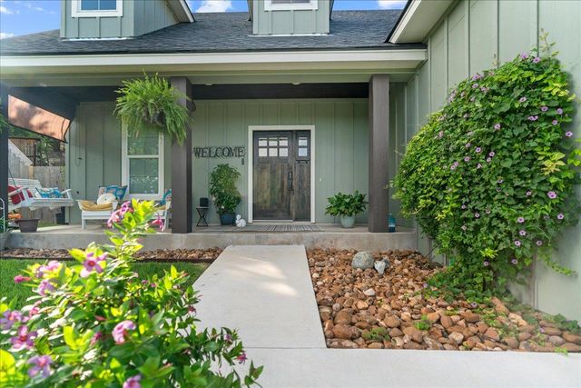 1185 Soaring Eagle DR, Fischer, TX 78623