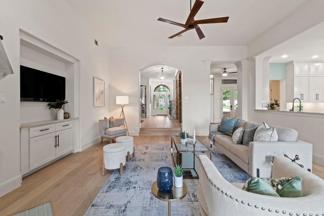 908 Lakewood Hills TER, Austin, TX 78732