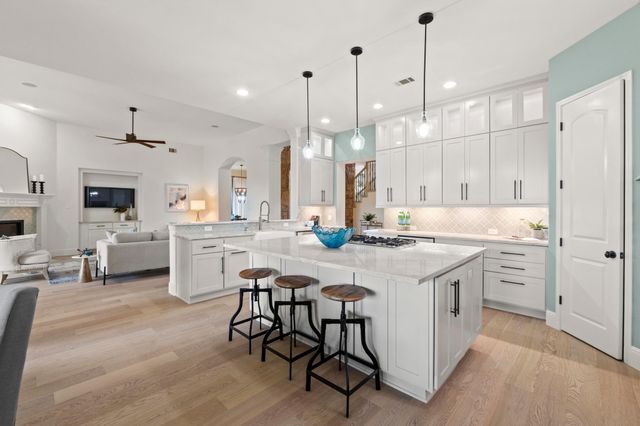 908 Lakewood Hills TER, Austin, TX 78732