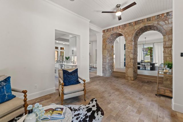 908 Lakewood Hills TER, Austin, TX 78732
