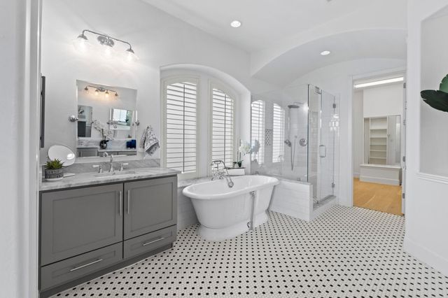 908 Lakewood Hills TER, Austin, TX 78732