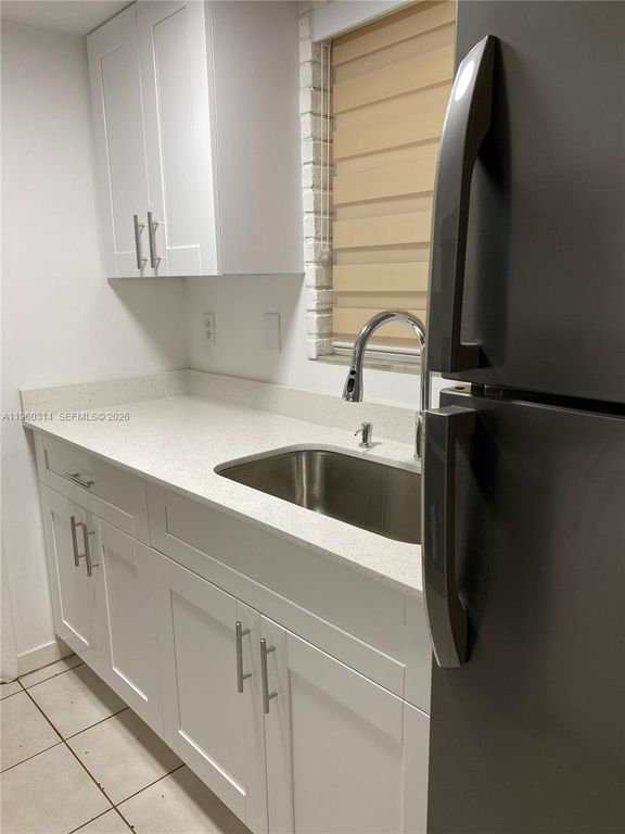 12500 NE 5th Ave 101, North Miami, FL 33161