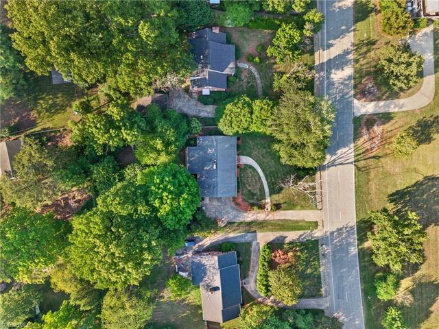 113 Green Valley Road, Greensboro, NC 27403