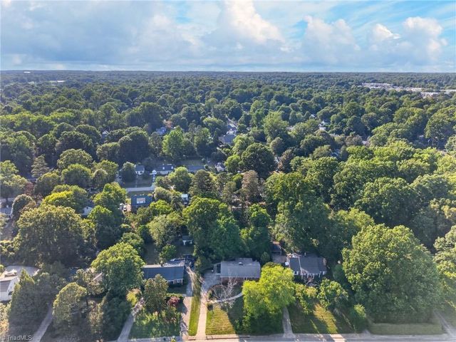 113 Green Valley Road, Greensboro, NC 27403