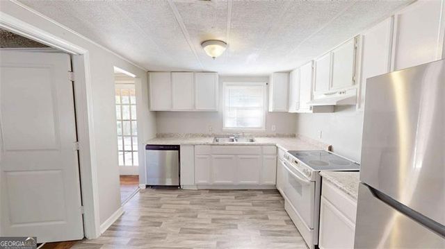 1092 W ADRIAN Circle SW, Conyers, GA 30094