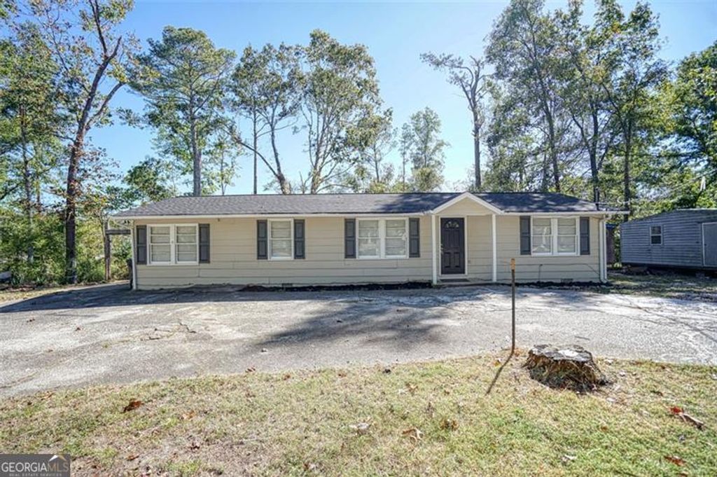 1092 W ADRIAN Circle SW, Conyers, GA 30094