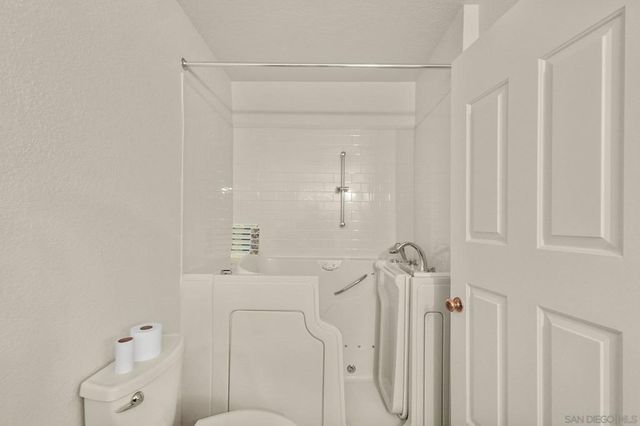 244 Elvado Way, San Diego, CA 92114