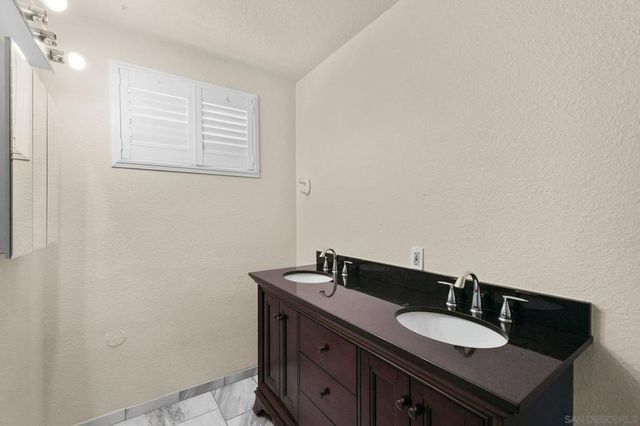 244 Elvado Way, San Diego, CA 92114