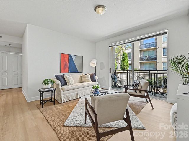 1315 East Boulevard 305, Charlotte, NC 28203