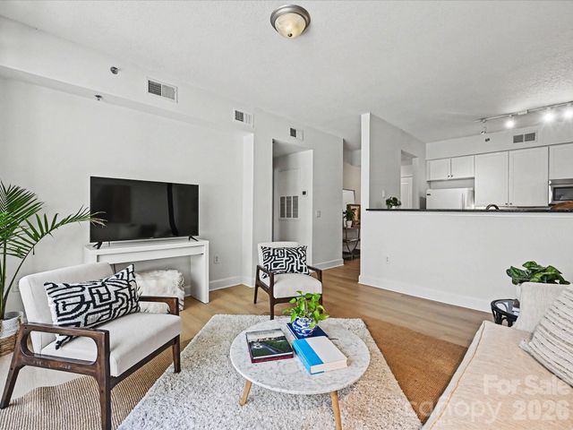 1315 East Boulevard 305, Charlotte, NC 28203