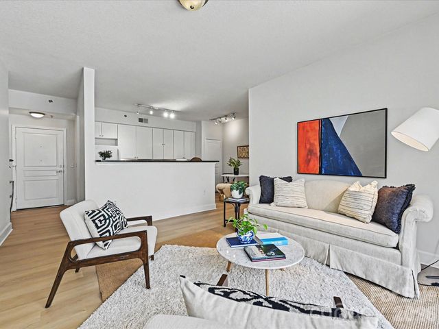 1315 East Boulevard 305, Charlotte, NC 28203