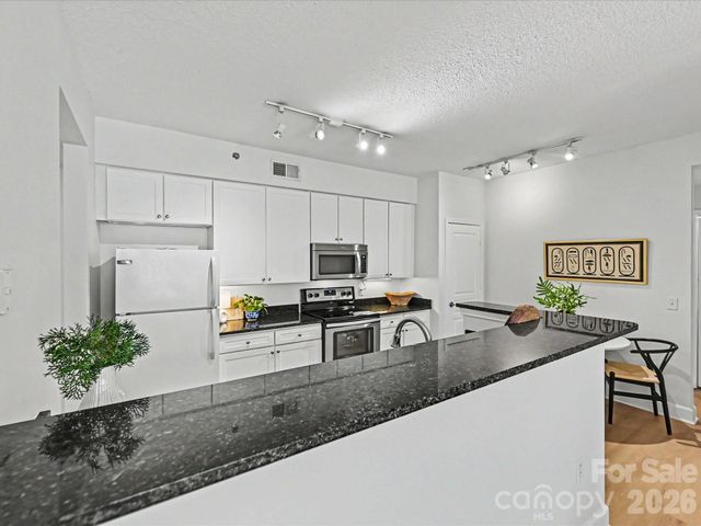 1315 East Boulevard 305, Charlotte, NC 28203