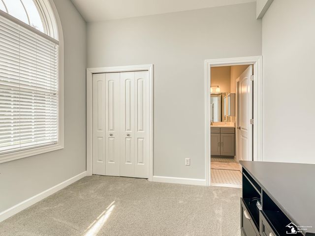 1035 Saint James Park Avenue, Monroe, MI 48161
