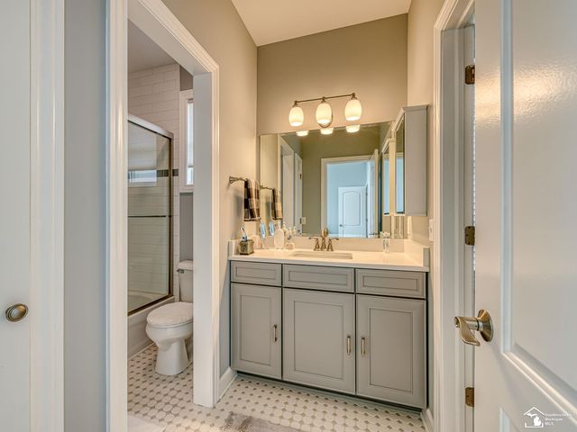 1035 Saint James Park Avenue, Monroe, MI 48161