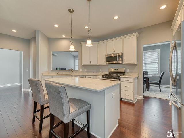 1035 Saint James Park Avenue, Monroe, MI 48161