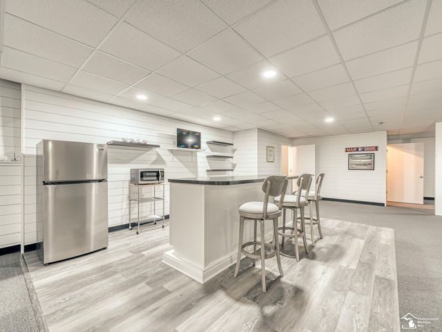 1035 Saint James Park Avenue, Monroe, MI 48161