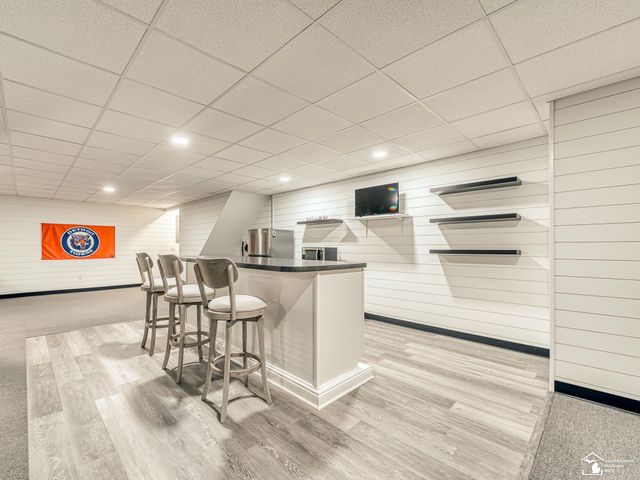1035 Saint James Park Avenue, Monroe, MI 48161