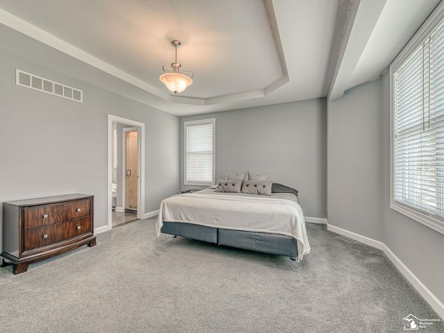 1035 Saint James Park Avenue, Monroe, MI 48161