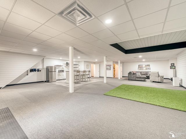 1035 Saint James Park Avenue, Monroe, MI 48161