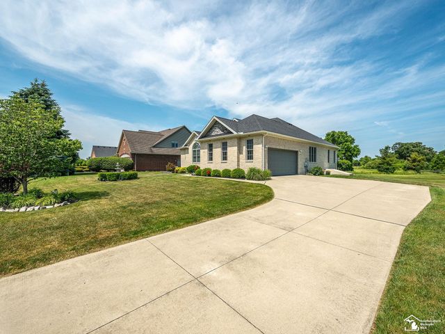 1035 Saint James Park Avenue, Monroe, MI 48161