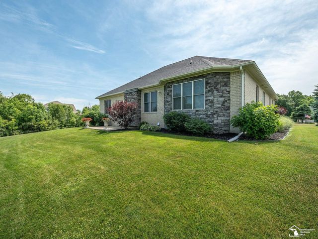 1035 Saint James Park Avenue, Monroe, MI 48161
