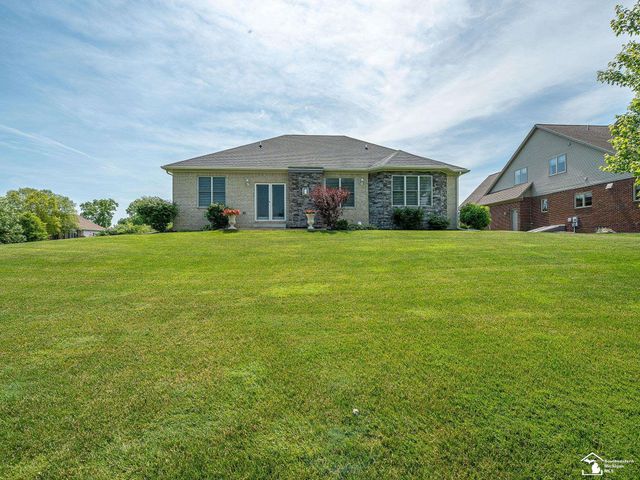 1035 Saint James Park Avenue, Monroe, MI 48161