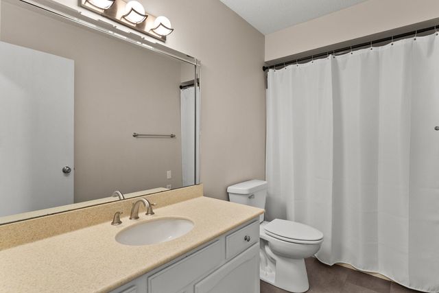 5911 36th Ave Court 16, Moline, IL 61265