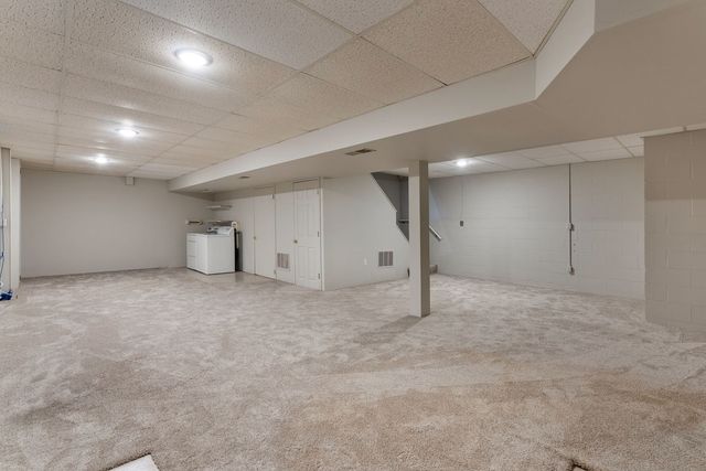 5911 36th Ave Court 16, Moline, IL 61265