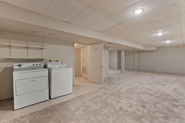 5911 36th Ave Court 16, Moline, IL 61265