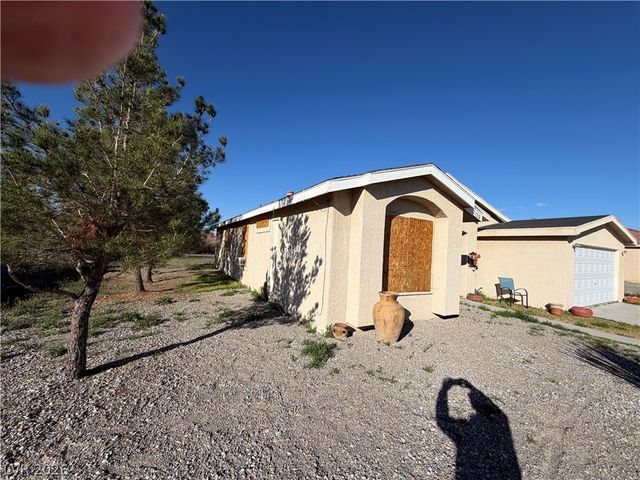 2730 South Dandelion Street, Pahrump, NV 89048
