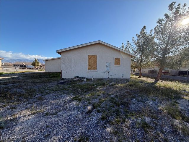 2730 South Dandelion Street, Pahrump, NV 89048